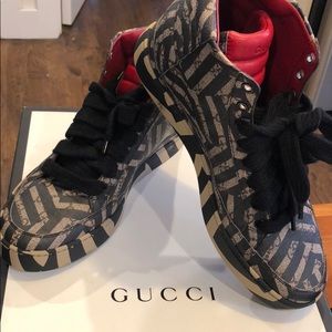 Gucci High Top worn once euro size 8